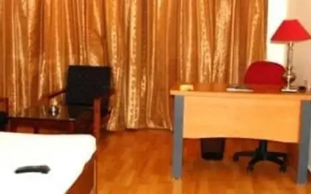 Hotel Ishwarya Grand