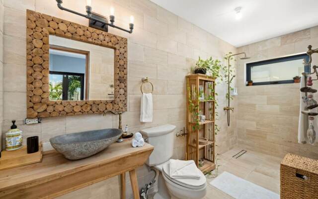 2BR Private Pool Outdoordining Amazing Gardens