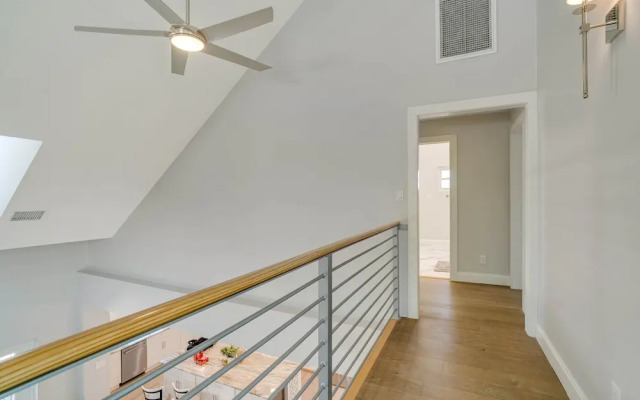 Sarasota Waterfront Pool Home With Dock