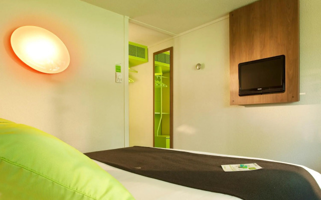 Campanile Valenciennes Ouest - Petite Foret