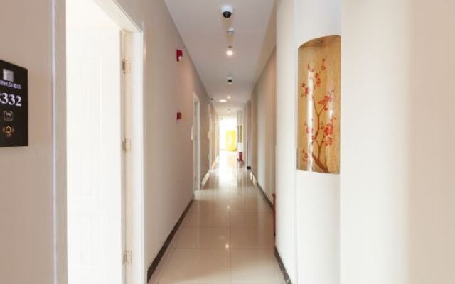 100 Inn Liangpin Hotel (Shanghai University Hutai Road)
