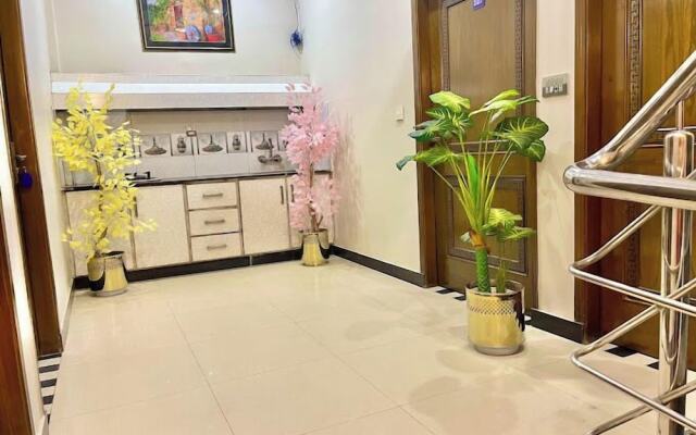 Go Hotel 001 Johar Town