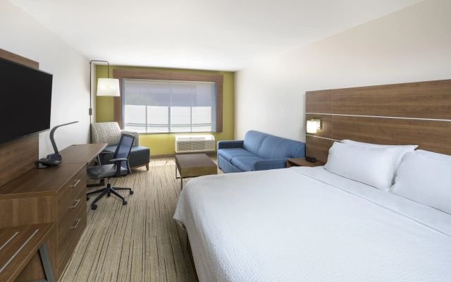 Holiday Inn Express & Suites Phoenix East - Gilbert by IHG