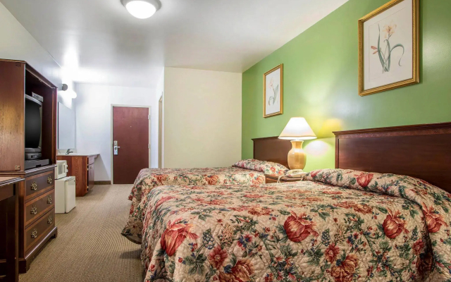 Rodeway Inn Paradise