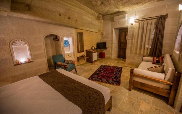 Zara Cave Hotel +10