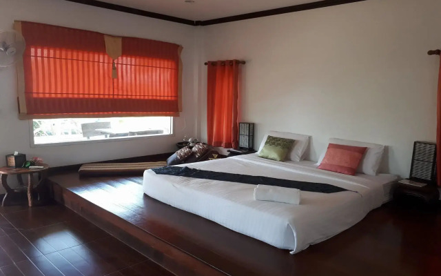 Keawanongburi Resort