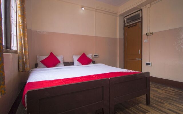OYO 19941 Hotel Blue Diamond