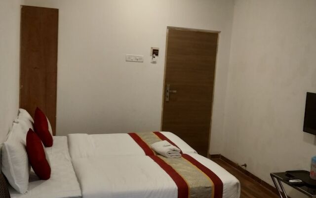 Nestlay Rooms Vanagaram