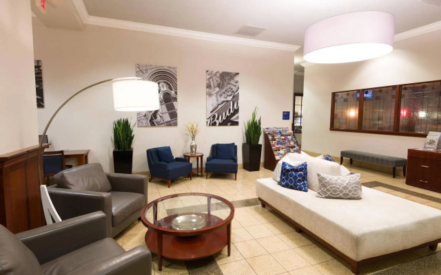 DoubleTree by Hilton St. Louis Forest Park