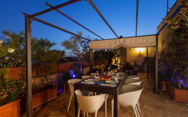 Habitat's Colosseum-Monti 4BR Penthouse with Terrace