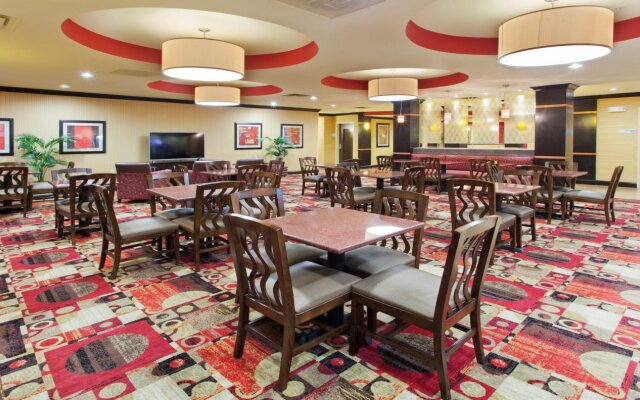 Holiday Inn Express & Suites Rome-East by IHG