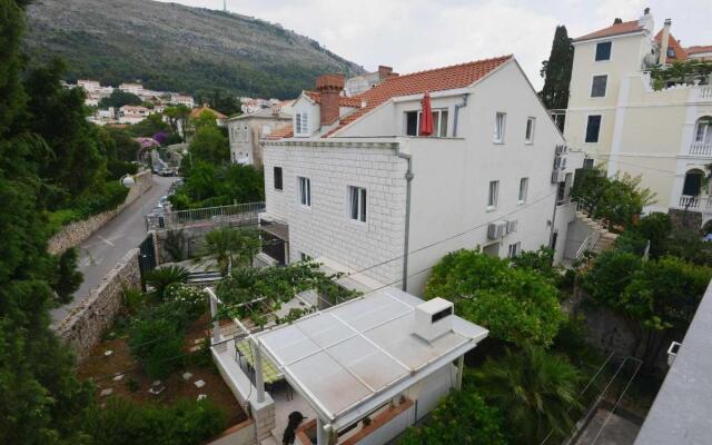 Andri - 100m from sea - A2 Nika(2)