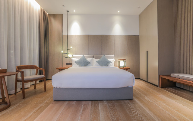 Yinju Jingde Art Hotel