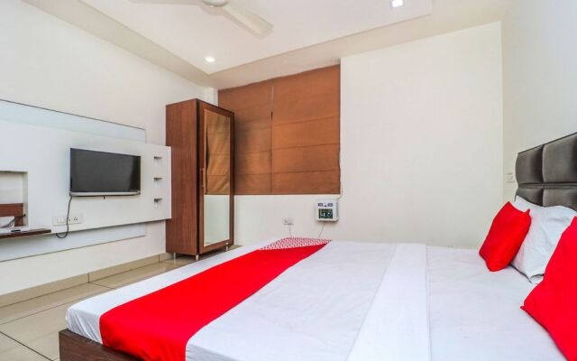 Oyo 31023 Hotel Sartaj