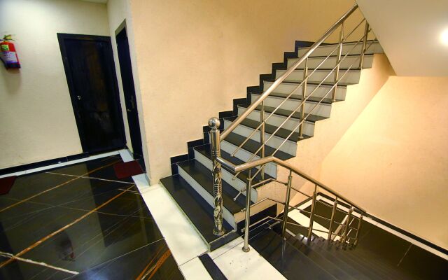 Hotel Gharonda