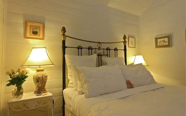 Candlelight Cottage
