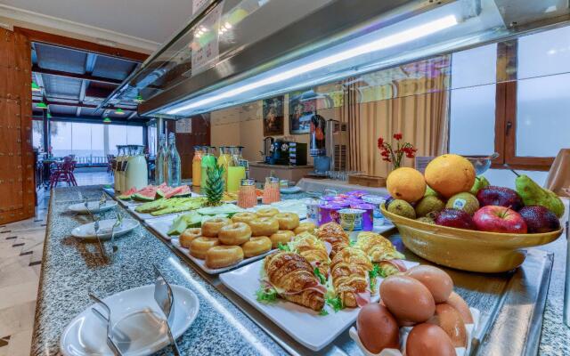 Hotel Playa De Regla