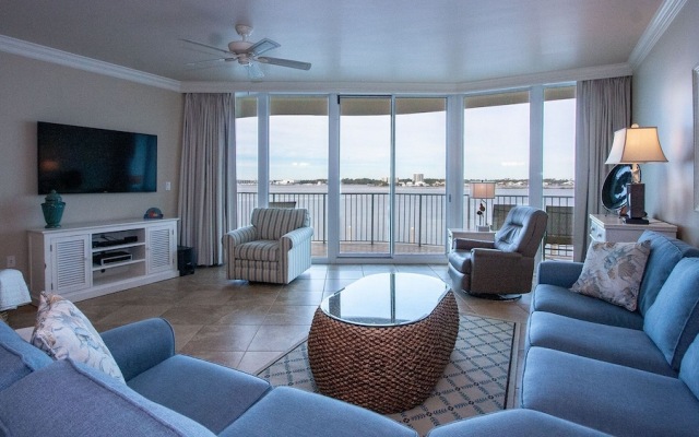 Crd0306 3 Bedroom Condo