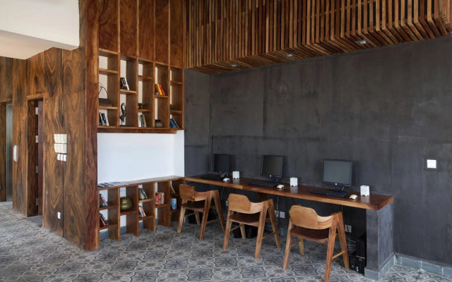 Patio Hotel & Urban Resort