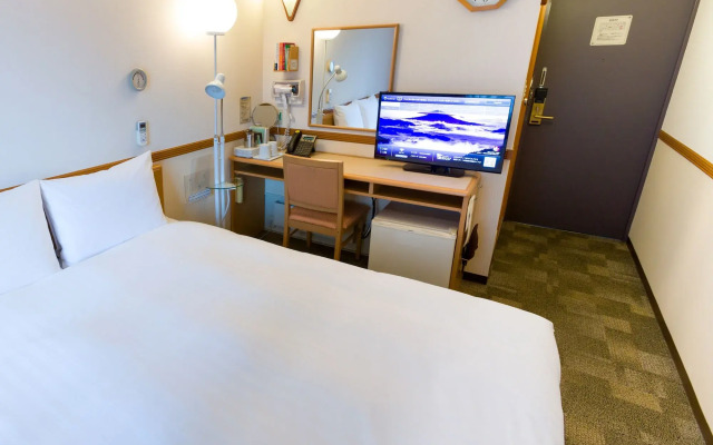 Toyoko Inn Kenkyu-gakuen Ekimae