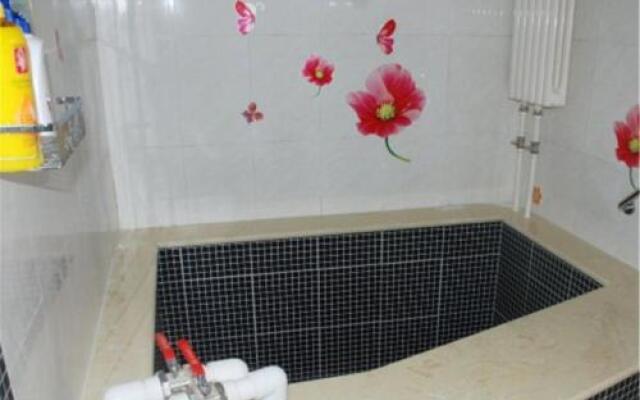 Red Maple Leaves Hot Spring Hotel Beijing