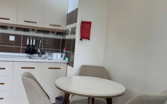 Cascadia Serviced Apartments