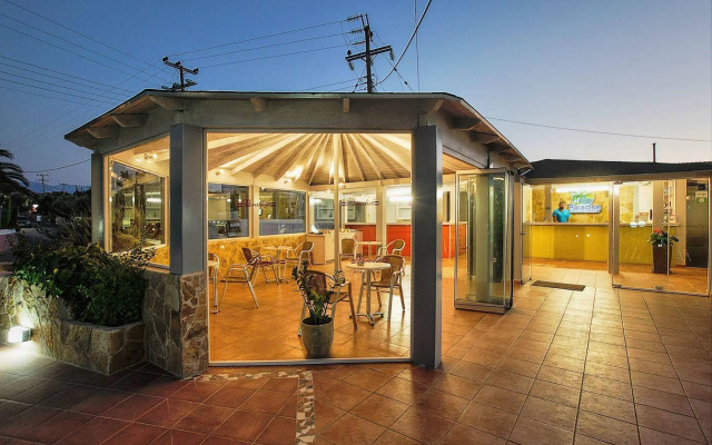 Paradise Apartments