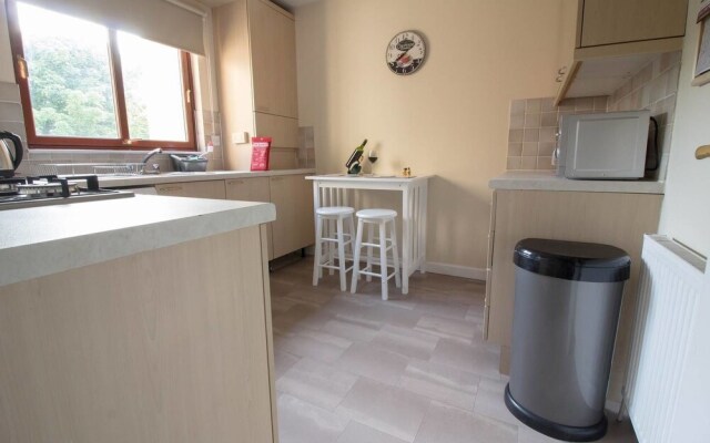Beautiful and Spacious 2 Bedroom Apartment