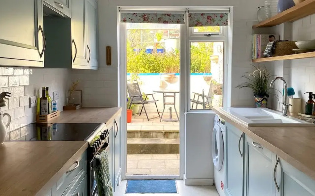 2BD Garden Hideaway in Lewes