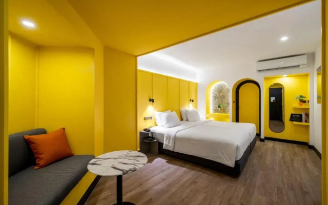 Myhotel CMYK Ratchada