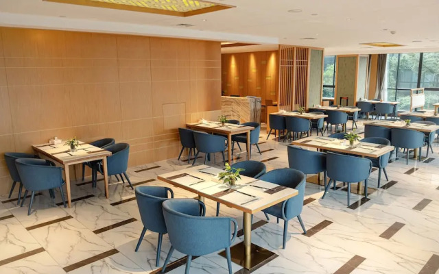 Holiday Inn Dujiangyan Ancient Town by IHG