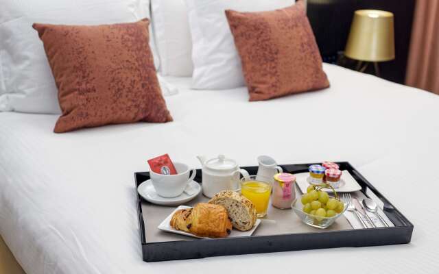 Golden Tulip CDG Airport Roissy