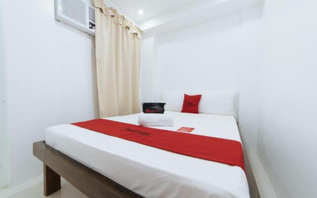 RedDoorz @ DBuilders Rooms Bangkal Makati