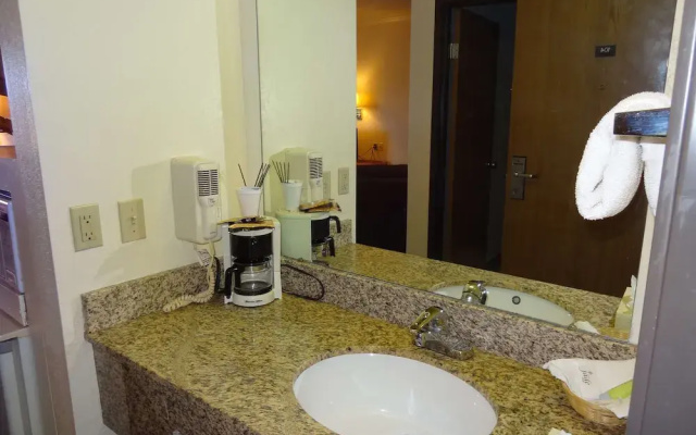 Super 8 Portland