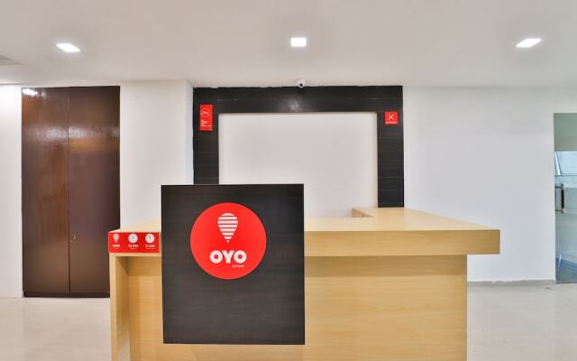 OYO 12800 Hotel VLEE