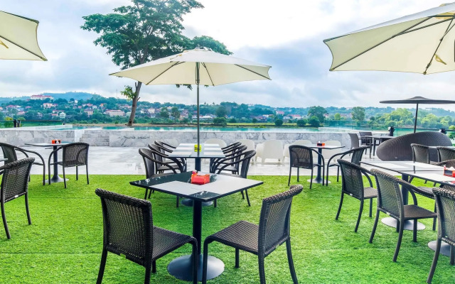 Chiangkhong Teak Garden Riverfront Onsen Hotel