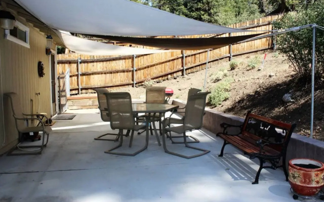 Cabin with Foosball-Southern Comfort