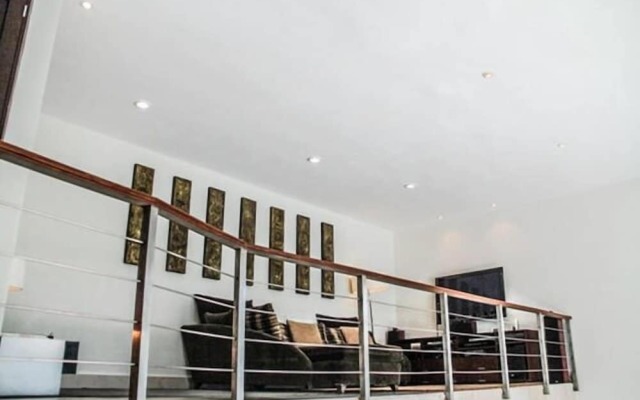 Via 38 Buda By Playa Paradise