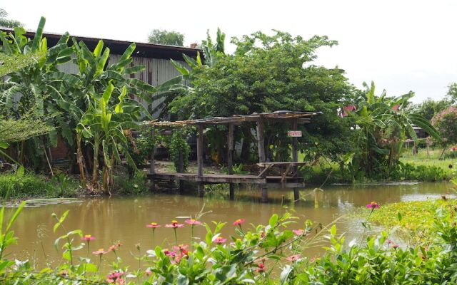 Baan Sikuuk Bed & Breakfast