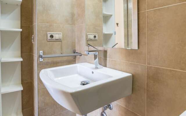 107393 - Apartment In Malaga