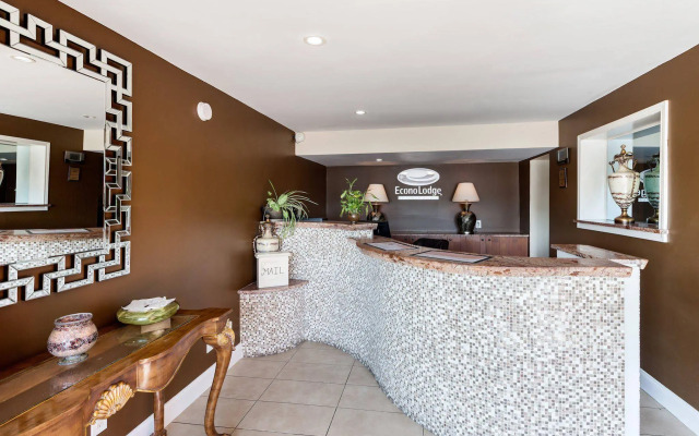 Econo Lodge Dallas Airport North