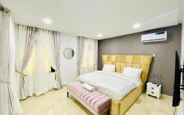 3 bedroom luxury apartments