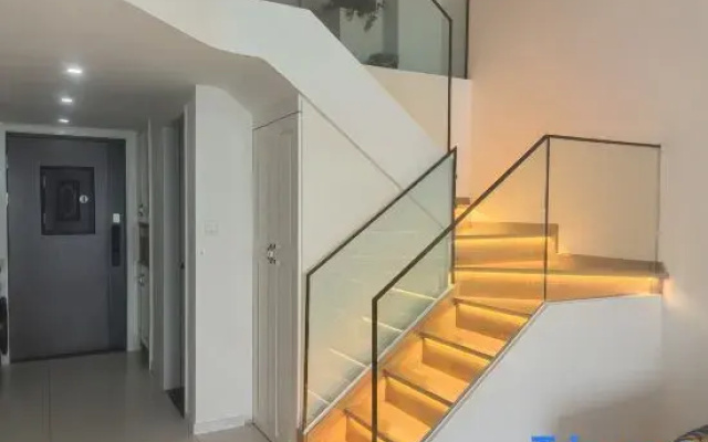 Qingdao Yunfan Scenic Apartment