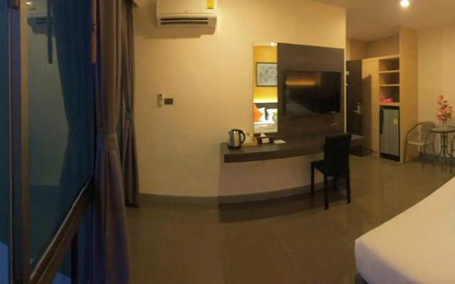 Clover Hotel Hatyai