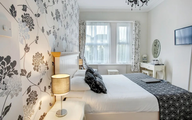 Trelawney Hotel