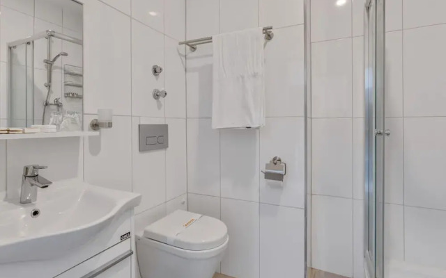 Pleasant Apartment Near Centre