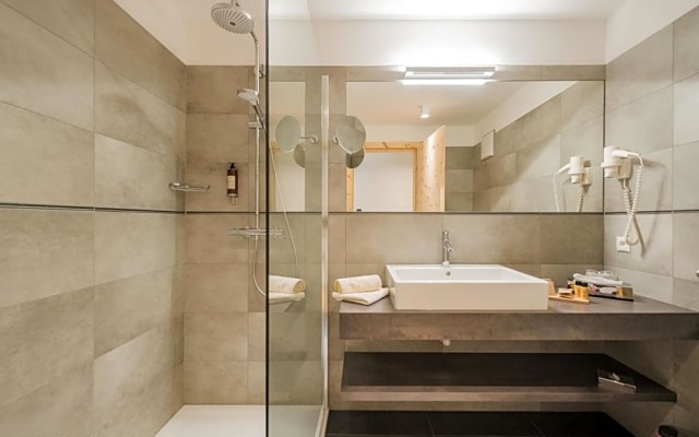 Hotels Dolomitenhof & Chalet Alte Post