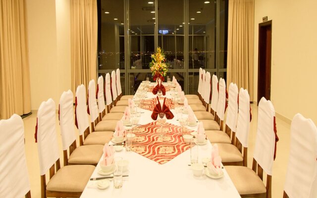 Danang Han River Hotel