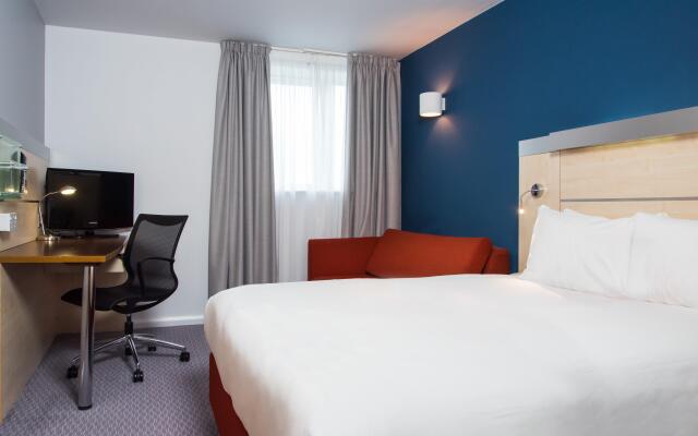 Holiday Inn Express Swindon City Centre, an IHG Hotel