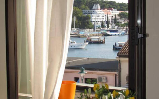 Guest House Pina